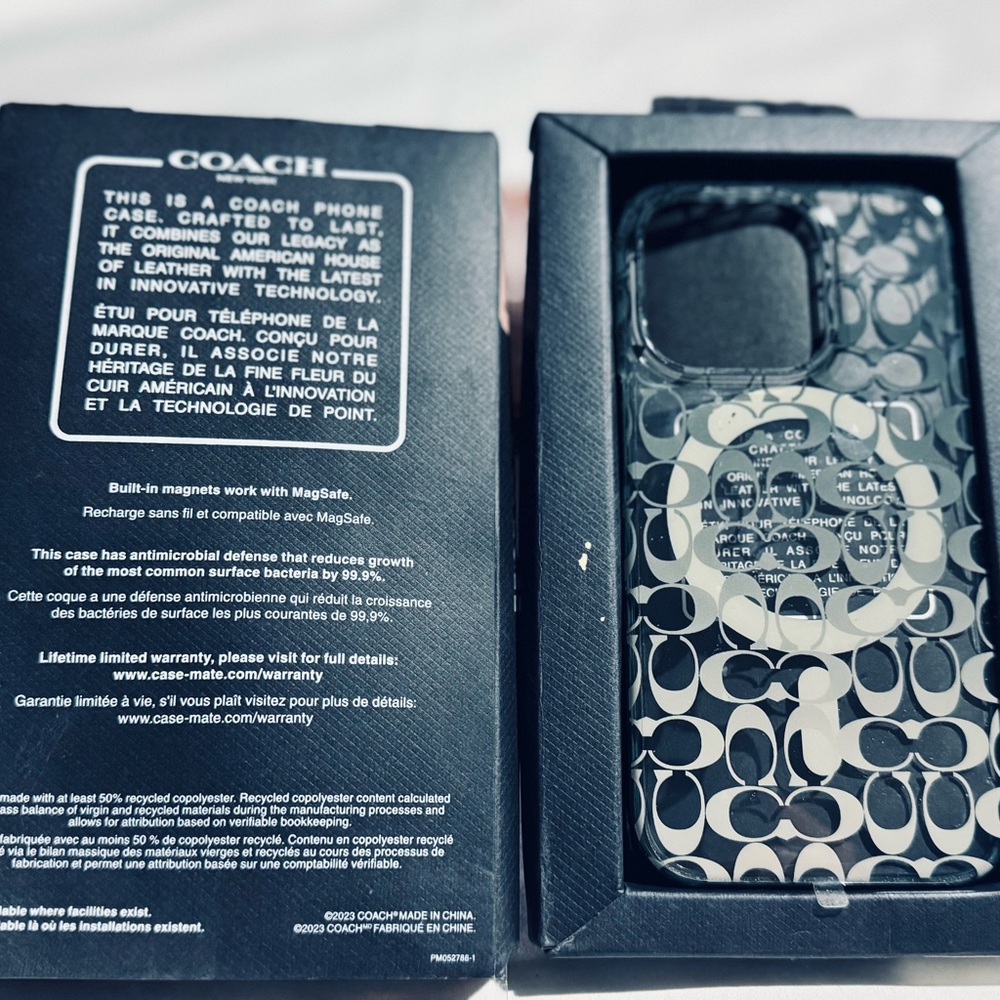 Coach Black & Cream Signature Pattern MagSafe Phone Case 15 pro